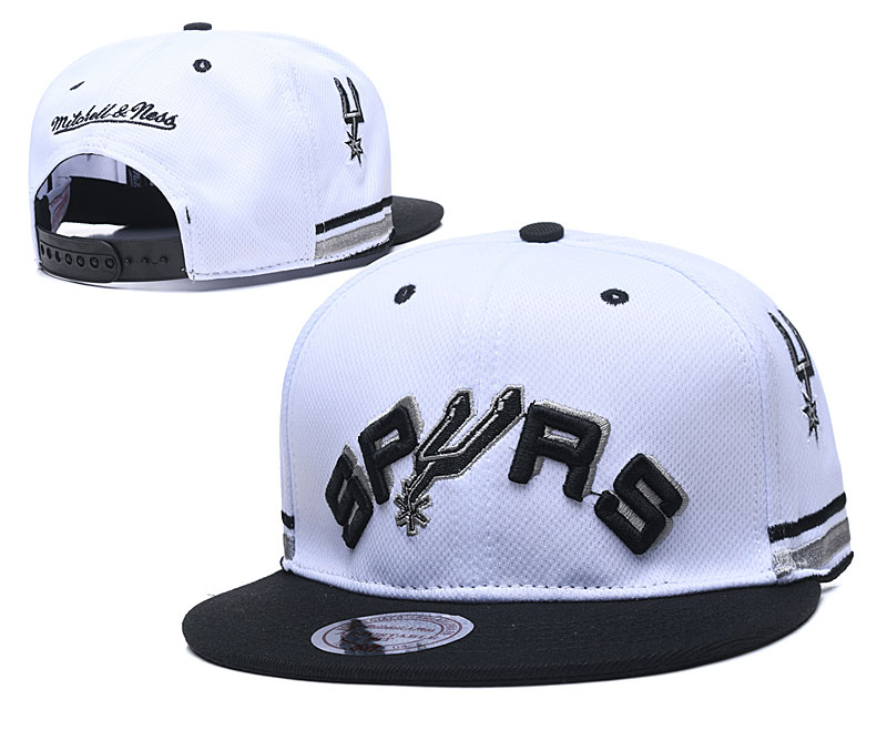 Spurs Team Logo White Black Mitchell & Ness Adjustable Hat TX