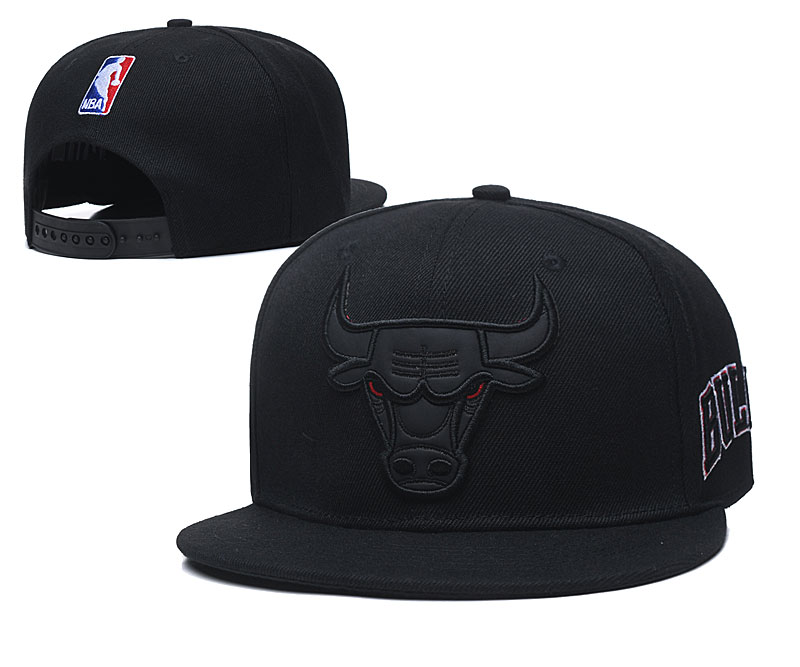 Bulls Team Logo All Black Adjustable Hat TX