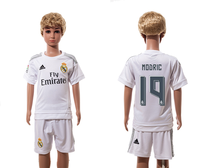 2015-16 Real Madrid 19 MODRIC Home Youth Jersey
