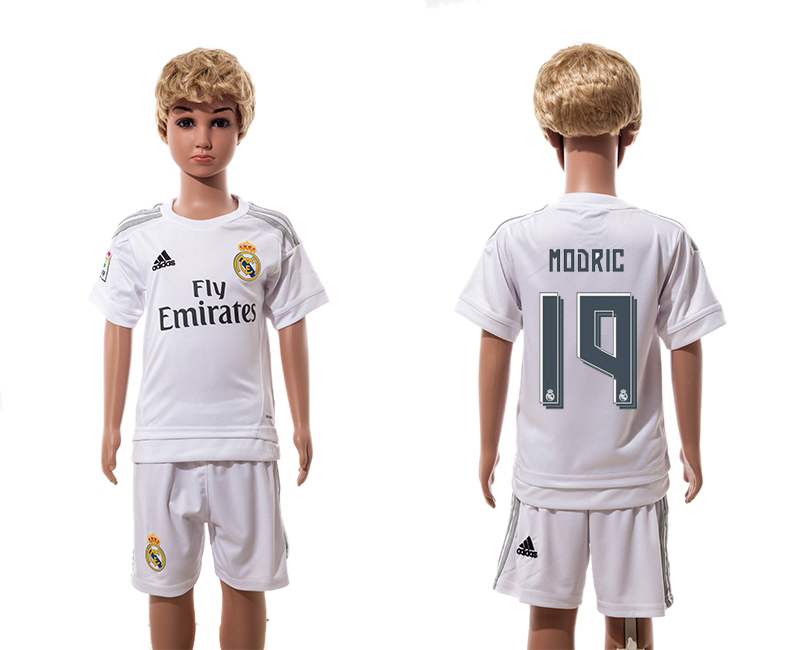 2015-16 Real Madrid 19 MODRIC Home Youth Jersey 2015-16 Real Madrid 19 MODRIC Home Youth Jersey