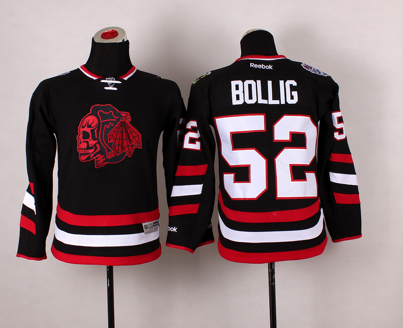 Blackhawks 52 Bollig Black Youth Jersey(With Red Skull)