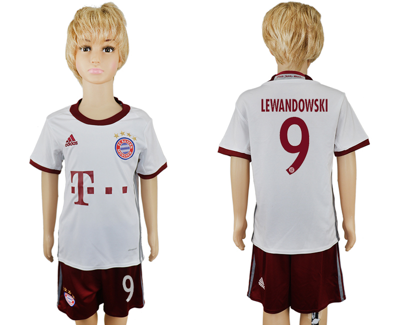 2016-17 Bayern Munich 9 LEWANDOWSKI Third Away Youth Soccer Jersey 2016-17 Bayern Munich 9 LEWANDOWSKI Third Away Youth Soccer Jersey