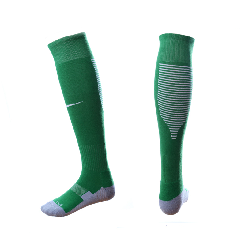 2016-17 Portugal Home Soccer Socks - Click Image to Close