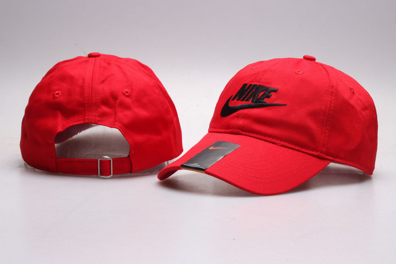 Nike Red Sports Adjustable Hat YP2