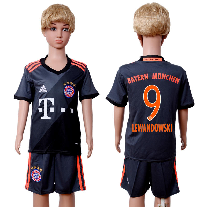 2016-17 Bayern Munich 9 LEWANDOWSKI Away Youth Soccer Jersey