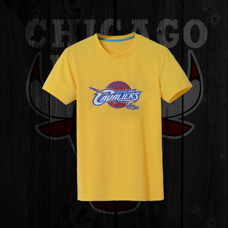 Cavaliers Fresh Logo Yellow Men's Short Sleeve T-Shirt