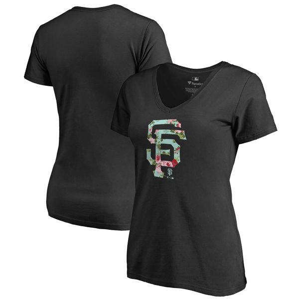 San Francisco Giants Fanatics Branded Women's Lovely Plus Size V Neck T-Shirt Black