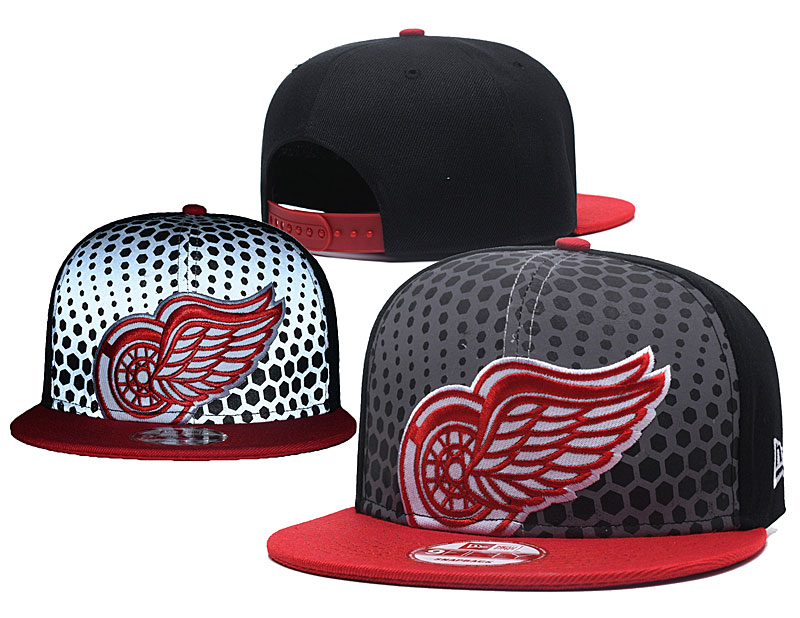 Red Wings Team Logo Black Adjustable Hat GS