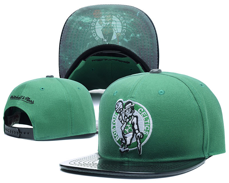Celtics Team Logo All Green Mitchell & Ness Adjustable Hat LH