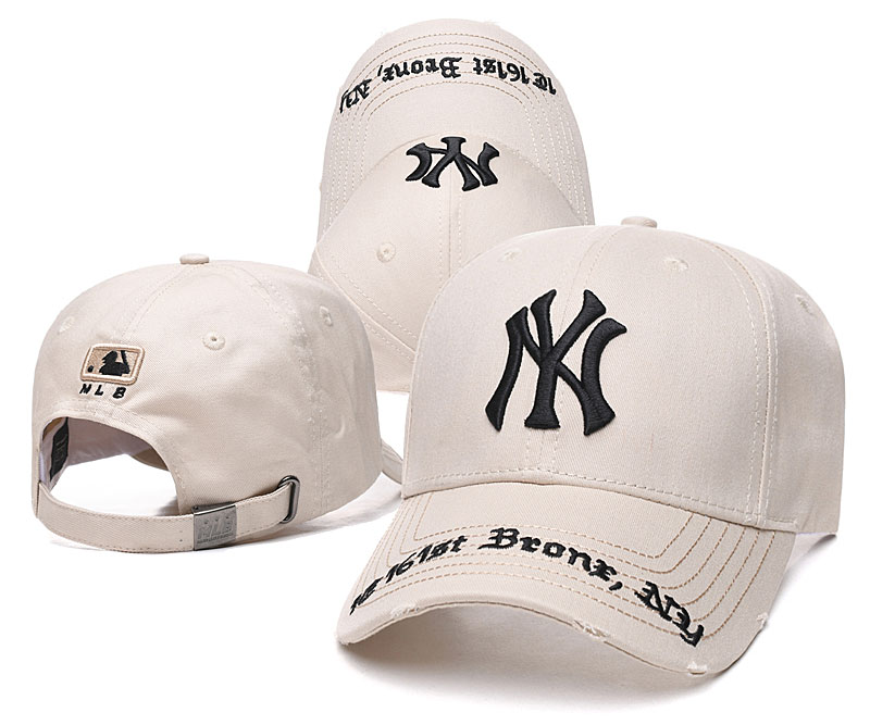 Yankees Team Logo Cream Peaked Adjustable Hat TX