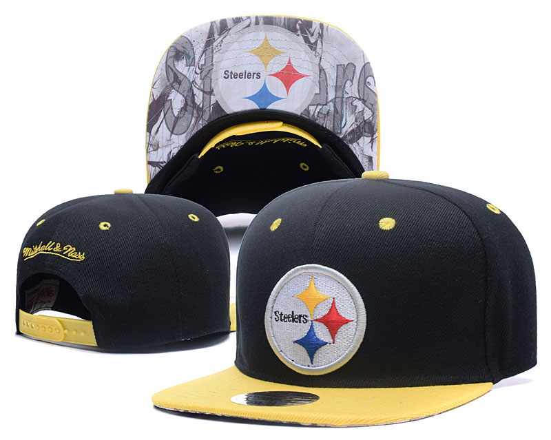 Steelers Team Logo Black Mitchell & Ness Adjustable Hat LH