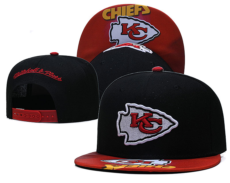 Chiefs Team Logo Black Mitchell & Ness Adjustable Hat LH