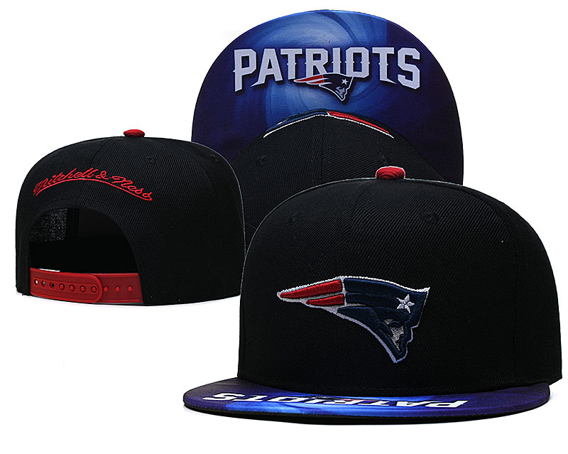 Patriots Team Logo Black Mitchell & Ness Adjustable Hat LH