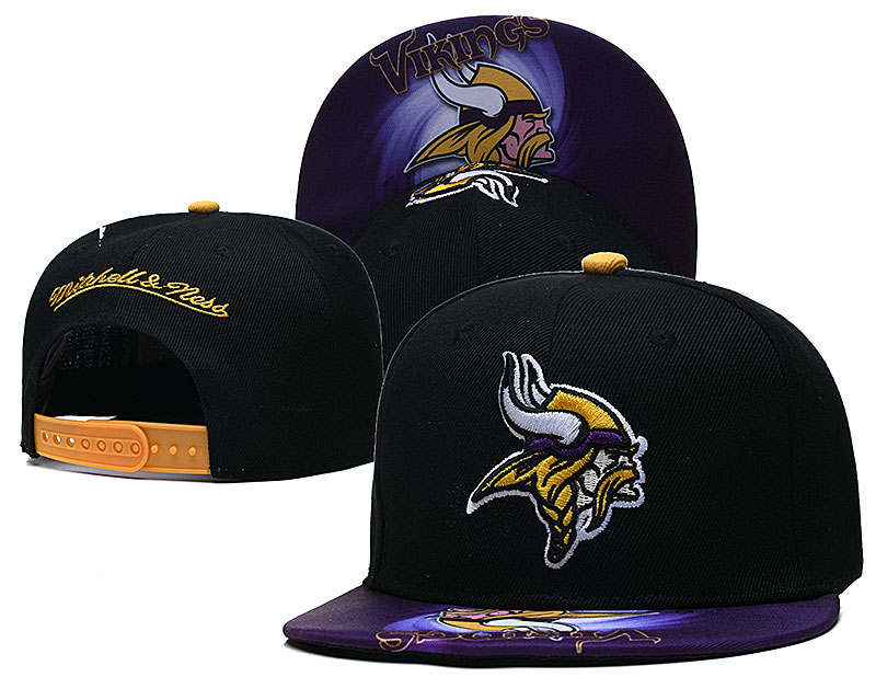 Vikings Team Logo Black Mitchell & Ness Adjustable Hat LH