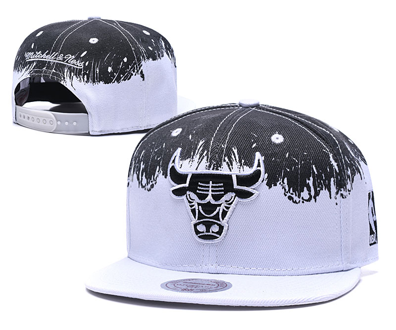 Bulls Team Logo New Era White Fade Up Adjustable Hat TX