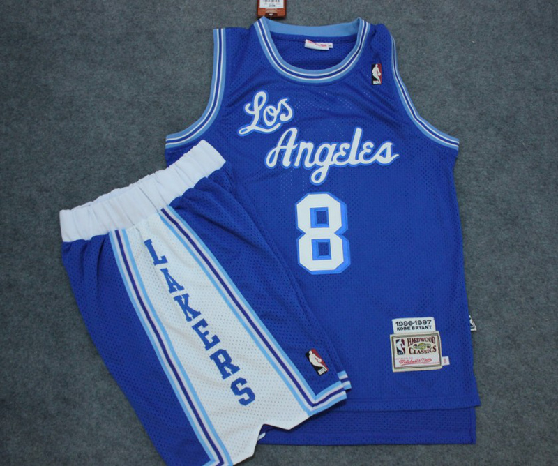 Lakers 8 Bryant Blue Suit