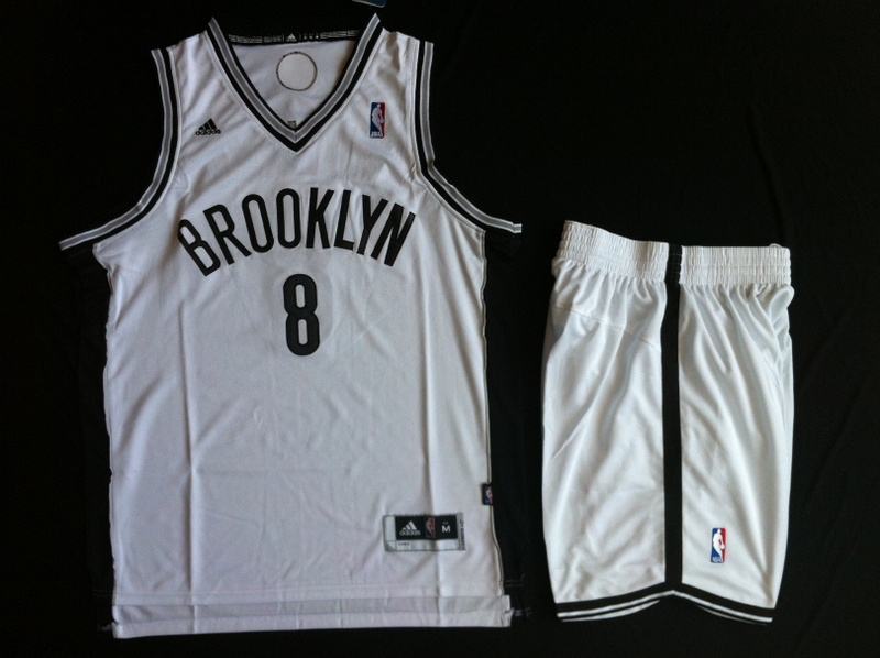 Nets 8 Williams White Suit